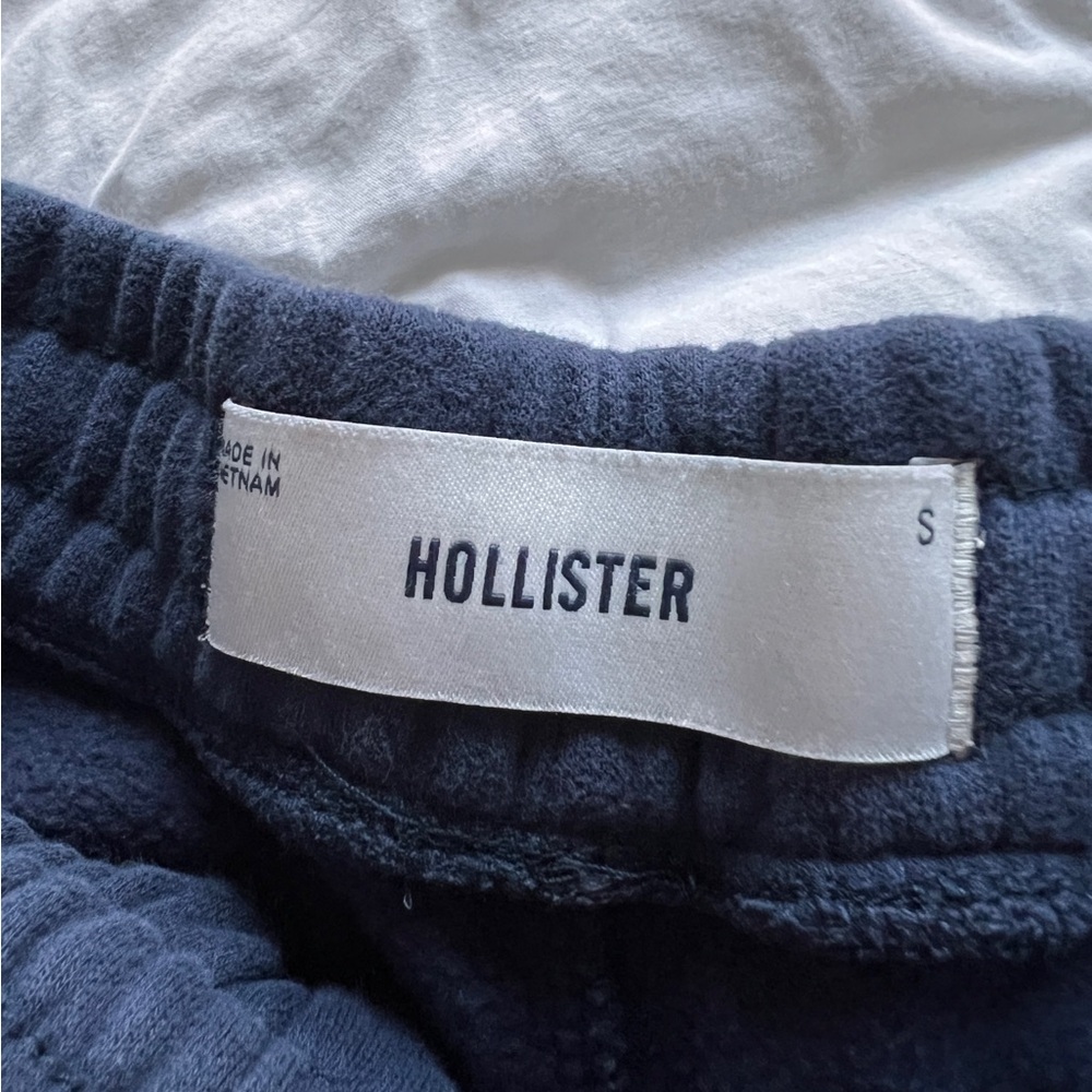 Men’s Redbull Racing Hollister Navy Sweatpants - Picture 3 of 4